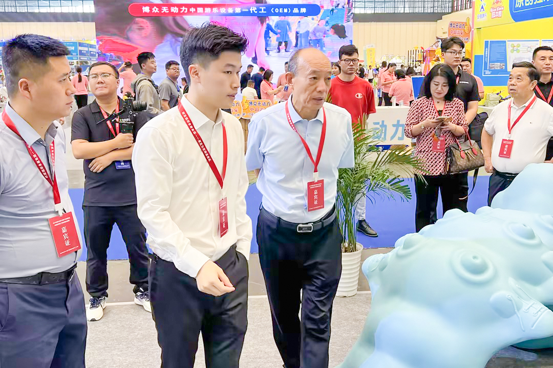 2024中國（中部）文旅產(chǎn)業(yè)博覽會圓滿閉幕，河南省政協(xié)及文旅廳領(lǐng)導(dǎo)蒞臨凱奇展廳
